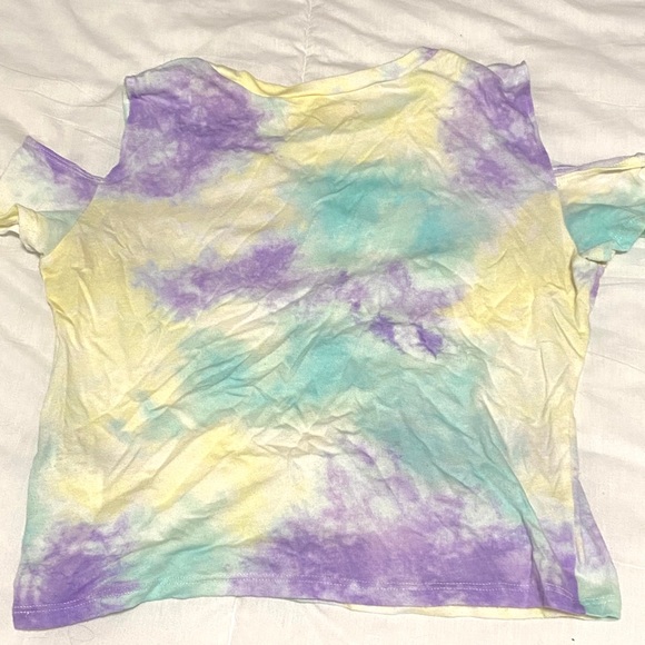 Cold shoulder tshirt - Picture 2 of 2